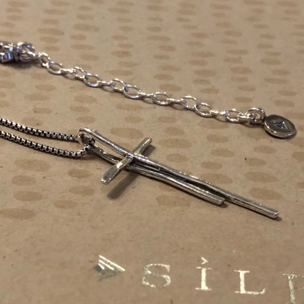 Silpada N5359 Cross Twig Pendant Sterling Silver Necklace - Picture 2 of 15